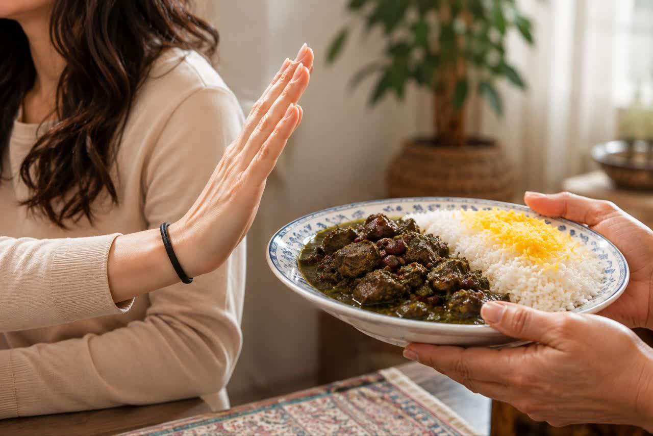 چرا وزن کم نمیکنم؟ 7 اشتباه رایج در کاهش وزن 1 حذف وعده غذایی برای کاهش وزن